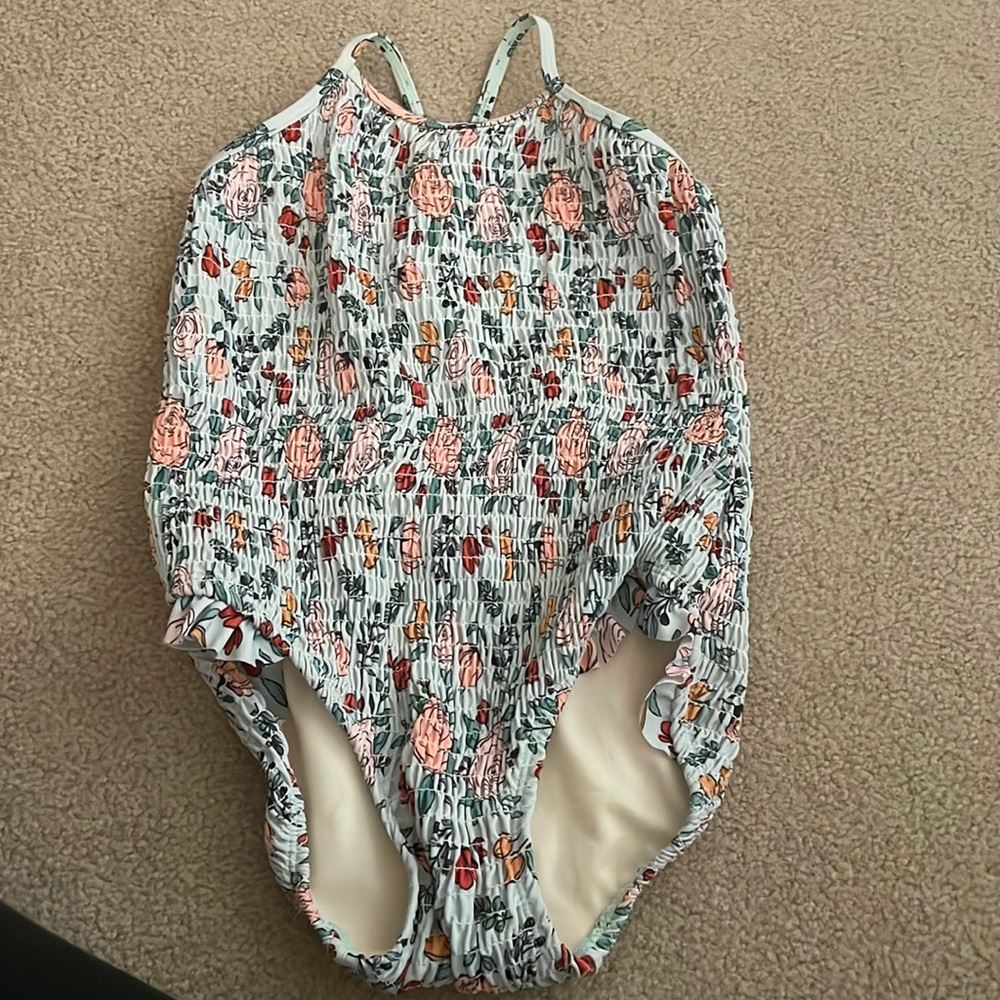 Roolee swimsuit size 8/10 girls